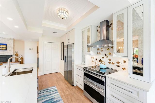 6770 Pelican Bay BLVD E 242, Naples, FL 34108