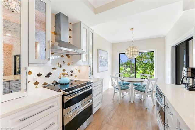 6770 Pelican Bay BLVD E 242, Naples, FL 34108