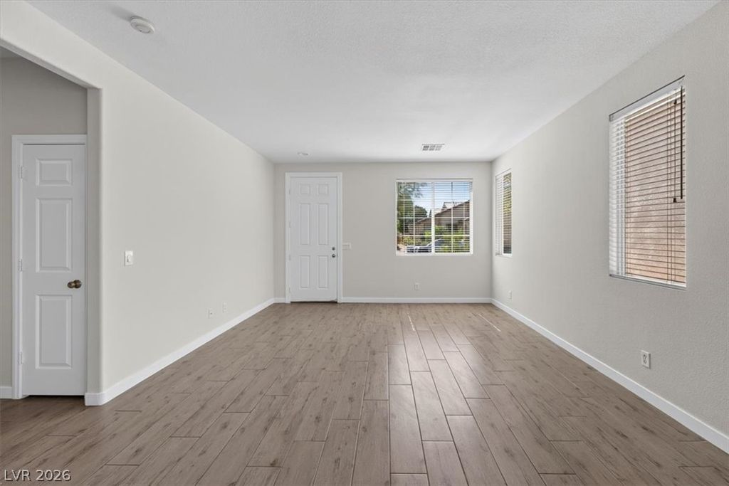 9914 Ridge Hill Avenue, Las Vegas, NV 89147 — photo 4