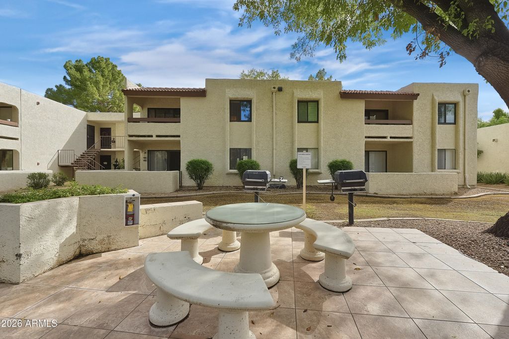10444 N 69TH Street 214, Paradise Valley, AZ 85253 — exterior