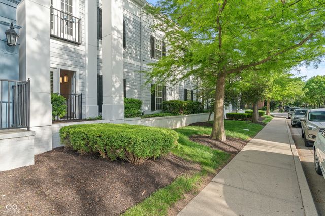 12833 Tradd Street 1B, Carmel, IN 46032