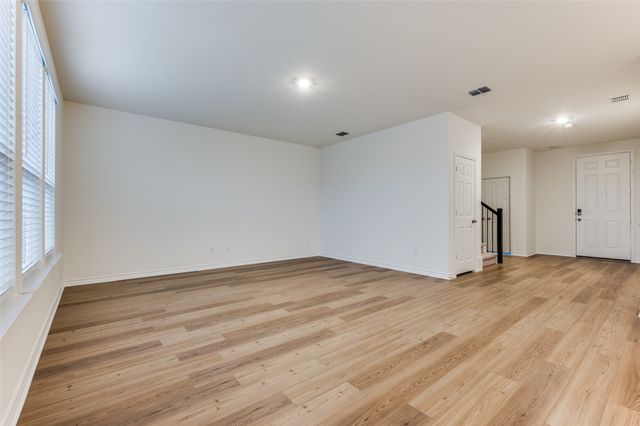 2704 Goldfinch Drive, Denton, TX 76205