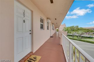 170 Turtle Lake CT 309, Naples, FL 34105