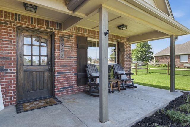 5962 E 136th Place North, Collinsville, OK 74021