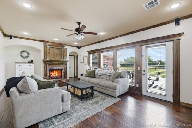 5962 E 136th Place North, Collinsville, OK 74021