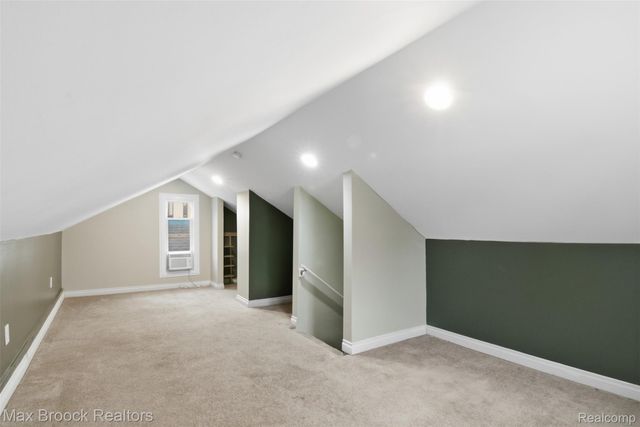 1448 E HARRY Avenue, Hazel Park, MI 48030