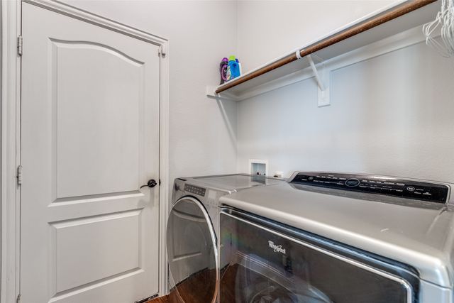 513 Thompson Drive, Van Alstyne, TX 75495