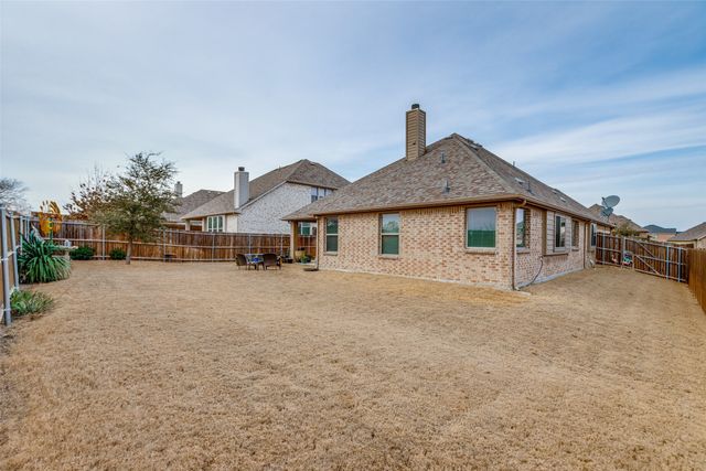 513 Thompson Drive, Van Alstyne, TX 75495