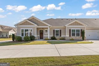 2487 Rathburn Circle, Loganville, GA 30052