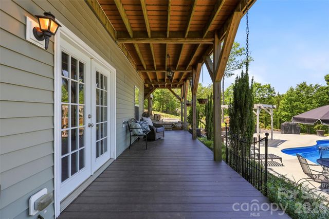 631 Sedona Drive, Nebo, NC 28761