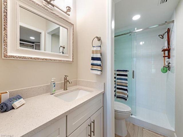 5950 Amherst DR # A106, Naples, FL 34112