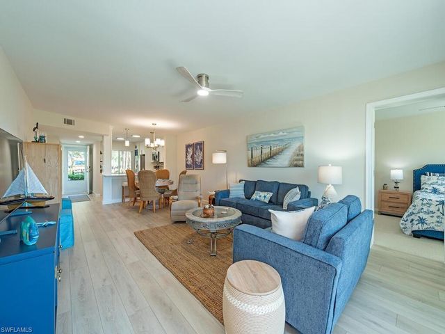 5950 Amherst DR # A106, Naples, FL 34112