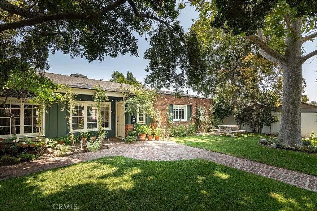 5108 Strohm, North Hollywood, CA 91601