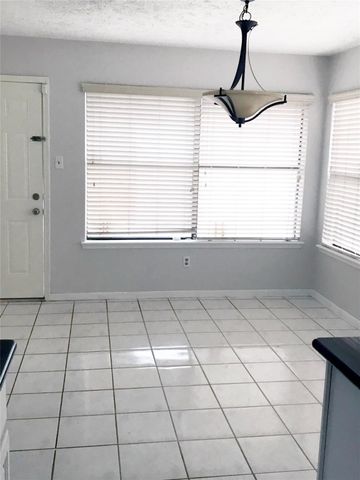 10118 Sageglow Drive, Houston, TX 77089