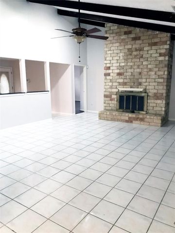 10118 Sageglow Drive, Houston, TX 77089