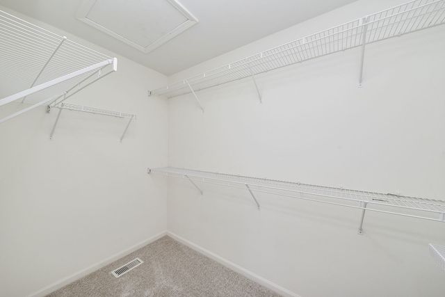 86 Cambridge Avenue, Streamwood, IL 60107