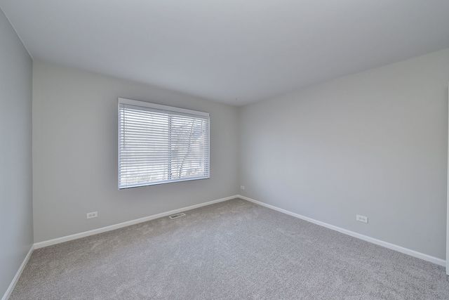 86 Cambridge Avenue, Streamwood, IL 60107