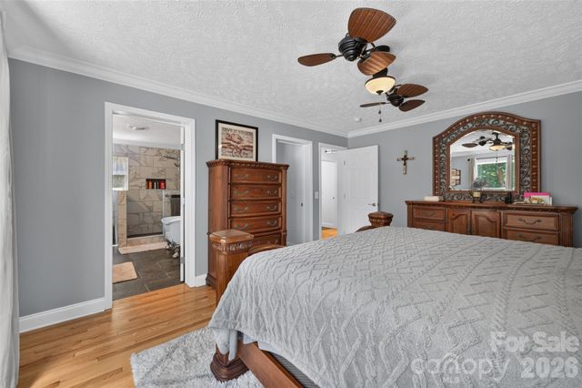 618 Indian Hill Road, Olin, NC 28660