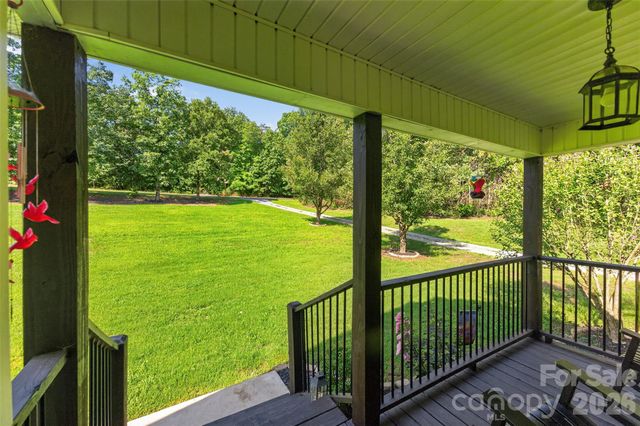 618 Indian Hill Road, Olin, NC 28660