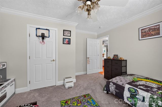 618 Indian Hill Road, Olin, NC 28660