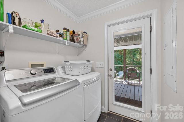 618 Indian Hill Road, Olin, NC 28660