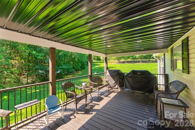 618 Indian Hill Road, Olin, NC 28660