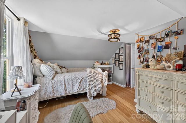 618 Indian Hill Road, Olin, NC 28660