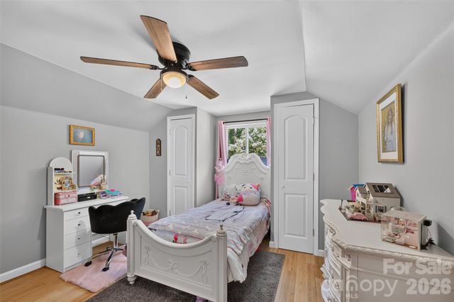 618 Indian Hill Road, Olin, NC 28660