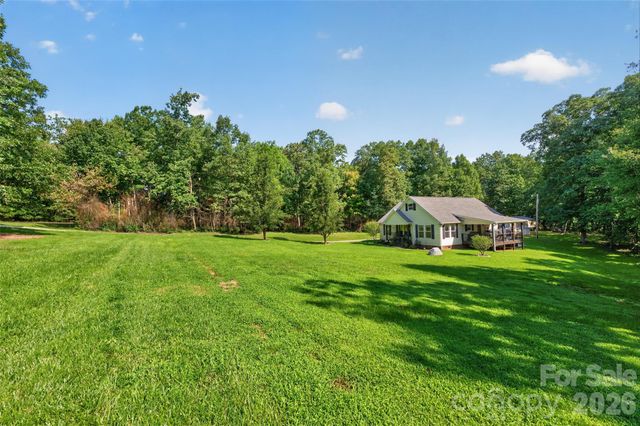 618 Indian Hill Road, Olin, NC 28660