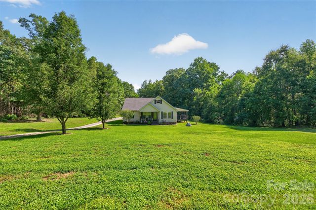 618 Indian Hill Road, Olin, NC 28660