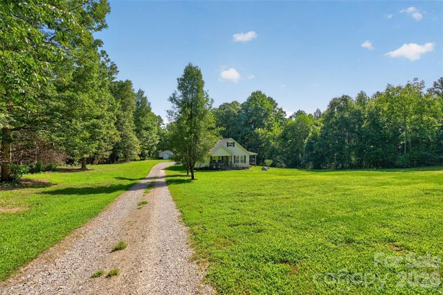 618 Indian Hill Road, Olin, NC 28660