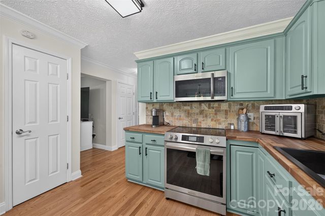 618 Indian Hill Road, Olin, NC 28660
