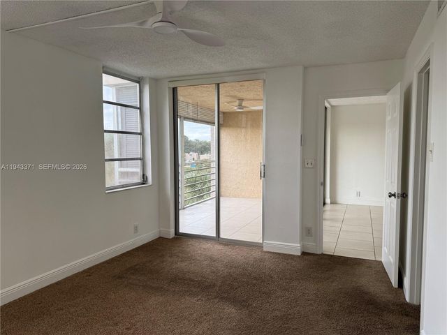 1831 Sabal Palm Drive 403, Davie, FL 33324