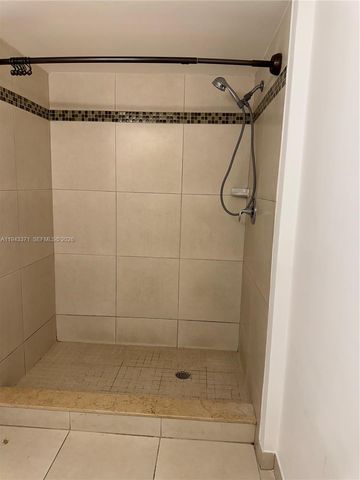 1831 Sabal Palm Drive 403, Davie, FL 33324