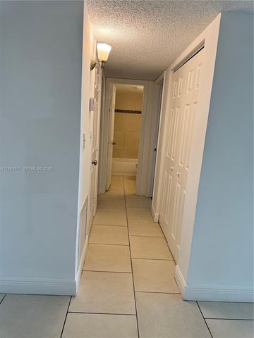 1831 Sabal Palm Drive 403, Davie, FL 33324