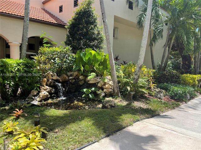 1831 Sabal Palm Drive 403, Davie, FL 33324