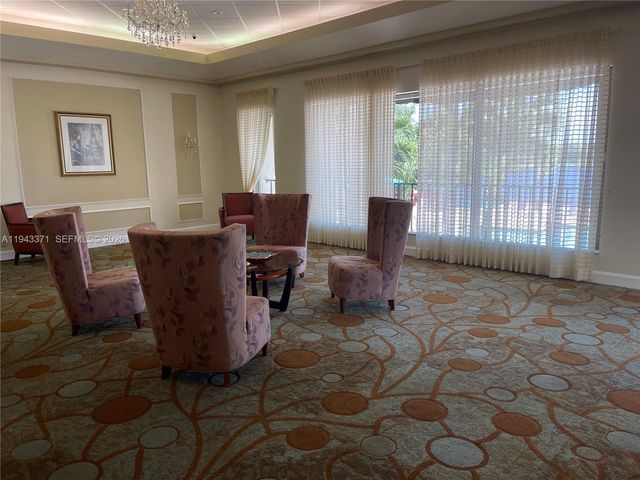1831 Sabal Palm Drive 403, Davie, FL 33324