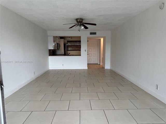 1831 Sabal Palm Drive 403, Davie, FL 33324