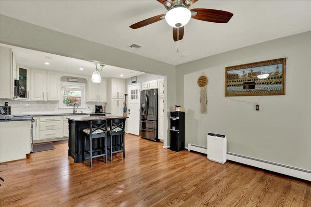 40 HUNTERS RUN, Honey Brook, PA 19344
