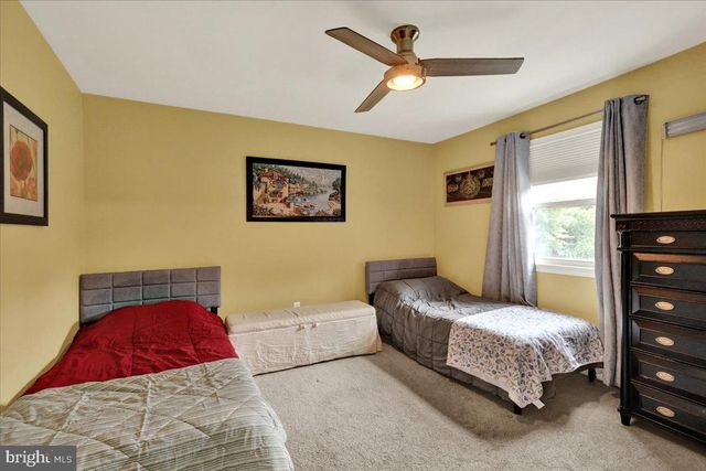 40 HUNTERS RUN, Honey Brook, PA 19344