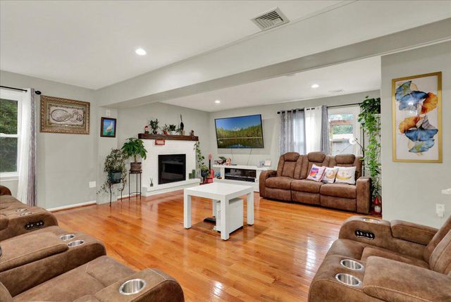40 HUNTERS RUN, Honey Brook, PA 19344
