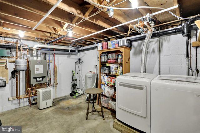 40 HUNTERS RUN, Honey Brook, PA 19344