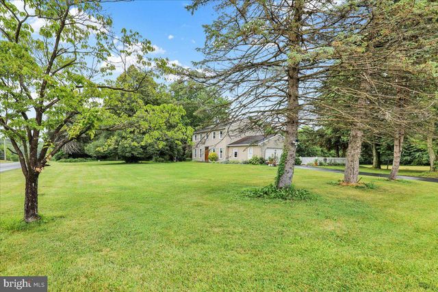 40 HUNTERS RUN, Honey Brook, PA 19344