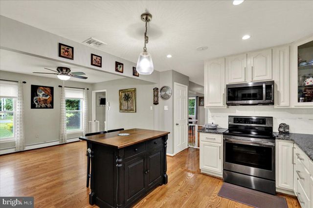 40 HUNTERS RUN, Honey Brook, PA 19344