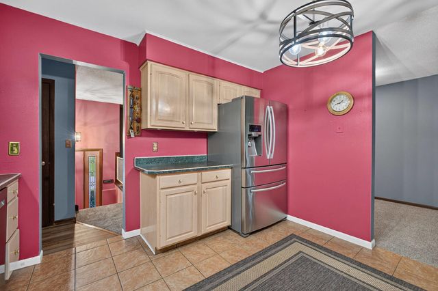 2928 Oxford Drive, Bettendorf, IA 52722