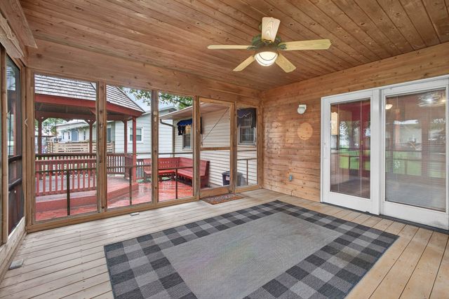2928 Oxford Drive, Bettendorf, IA 52722