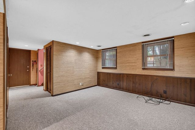 2928 Oxford Drive, Bettendorf, IA 52722