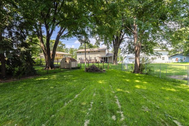 2928 Oxford Drive, Bettendorf, IA 52722