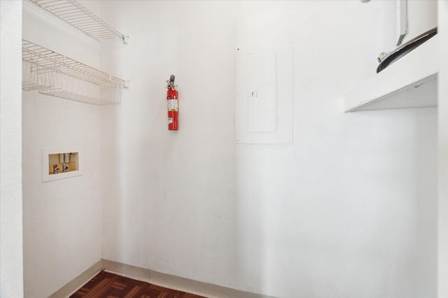 3505 Sage Road 2810, Houston, TX 77056