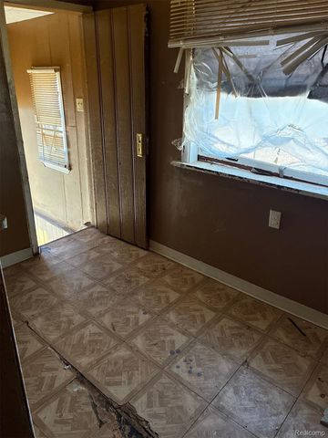 19321 Northrop Street, Detroit, MI 48219